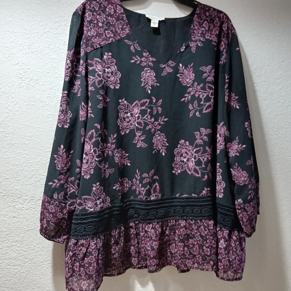 Coldwater Creek Tops - Floral V-Neck Women's Top - Black and Purple